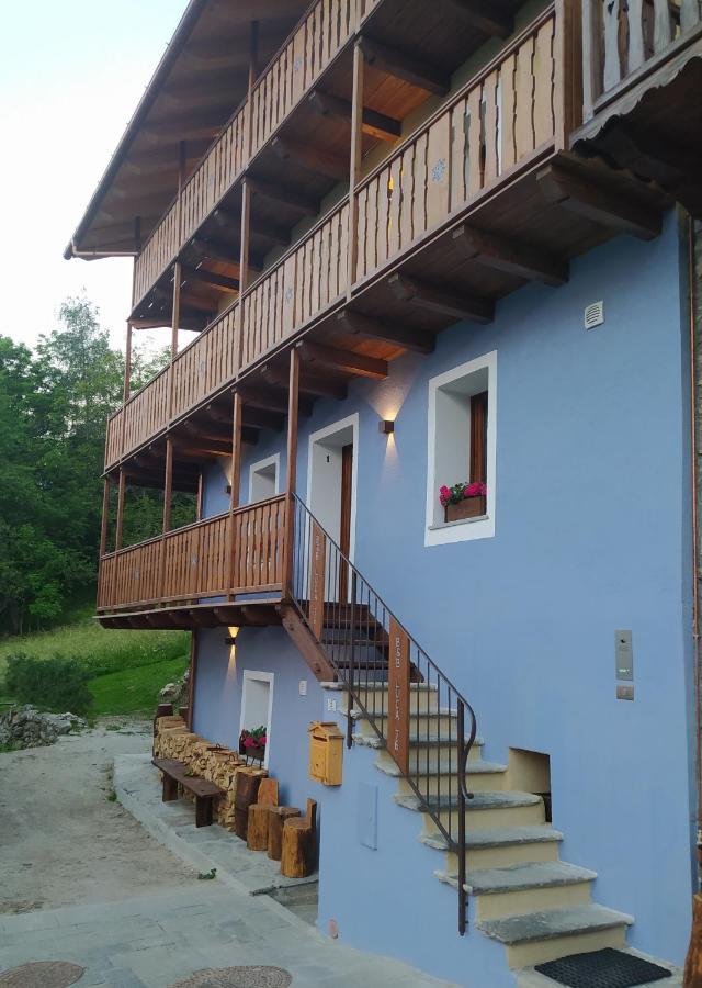Beb Luca76 Bed & Breakfast Avise Ngoại thất bức ảnh